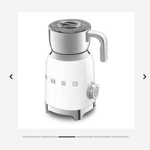 SMEG Aesthetic Milk Frother - white